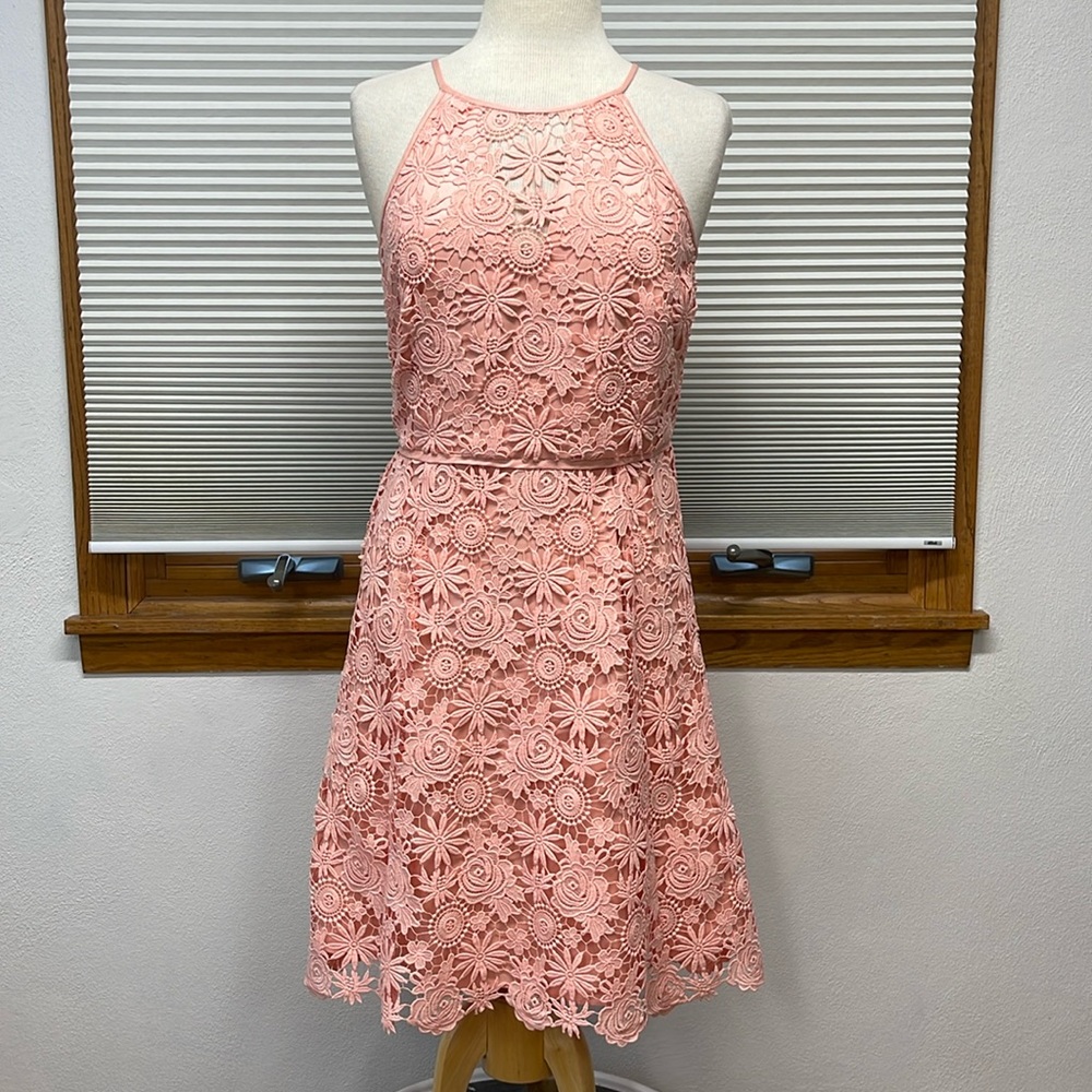 WHBM Peach Sleeveless V-Neck Floral Lace Fit and Flare Dress Size 10